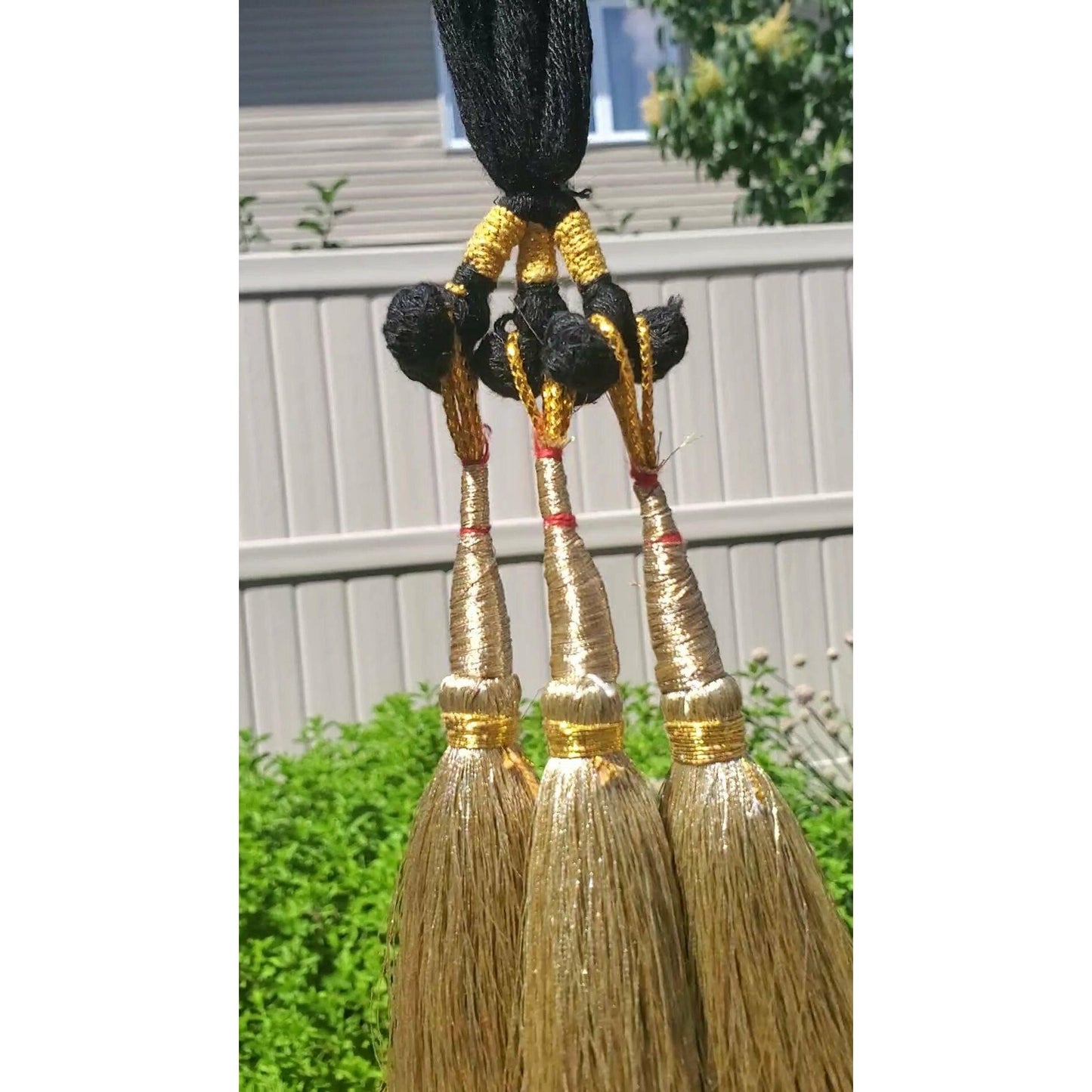 Beautiful goloden color parandi/paranda - Bollywood/Indian/Punjabi style