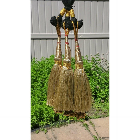 Beautiful goloden color parandi/paranda - Bollywood/Indian/Punjabi style