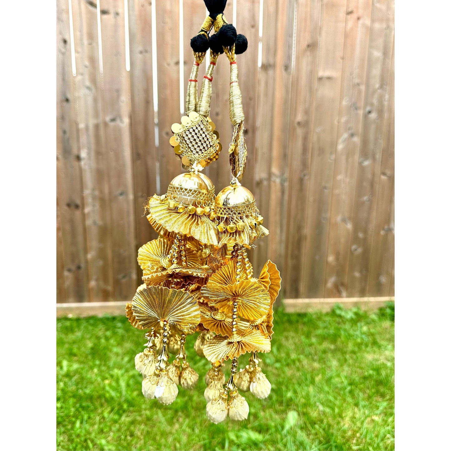 Beautiful parandi/paranda hair accessory - Bollywood/Indian/Punjabi style