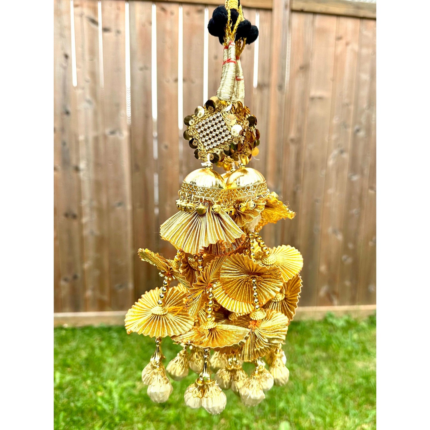 Beautiful parandi/paranda hair accessory - Bollywood/Indian/Punjabi style