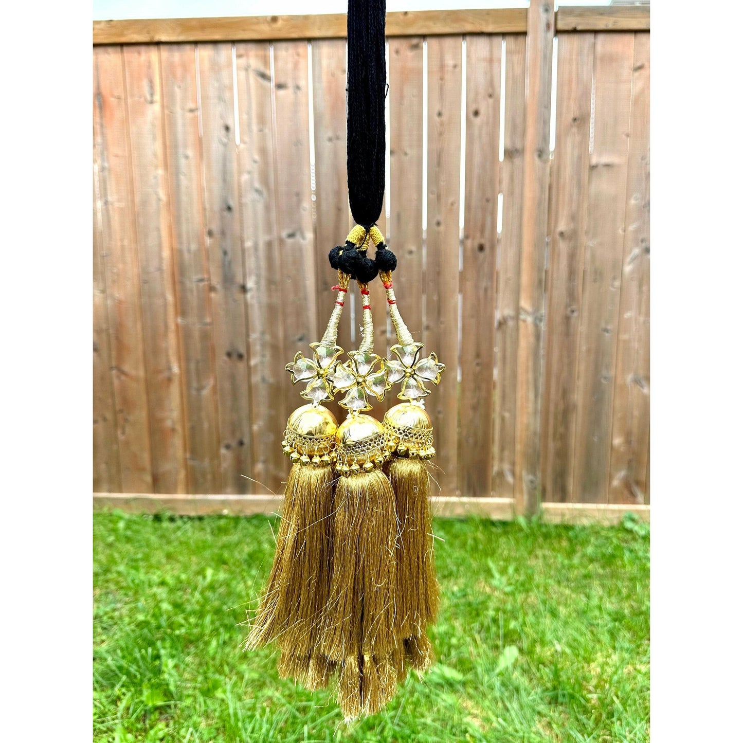 Beautiful parandi/paranda hair accessory - Bollywood/Indian/Punjabi style